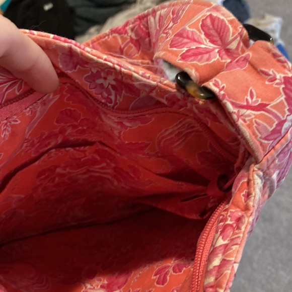 Vera Bradley Crossbody Pink Purse - Picture 9 of 11